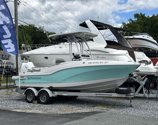 Crownline 220 CC Finseeker - main image