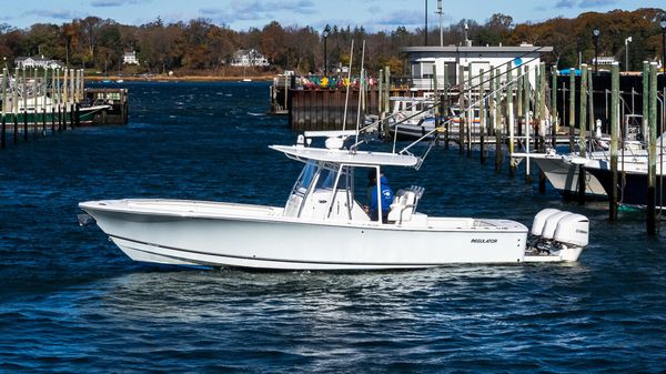 Regulator 34 Center Console image