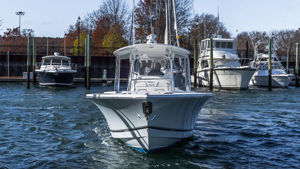 Regulator 34 Center Console image