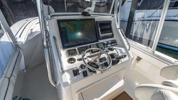 Regulator 34 Center Console image