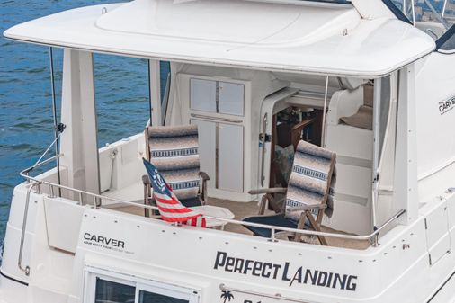 Carver 44-COCKPIT-MOTOR-YACHT image