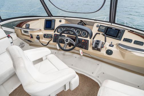 Carver 44-COCKPIT-MOTOR-YACHT image