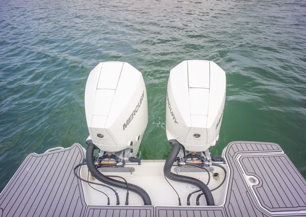 Sea-ray SDX-290-OUTBOARD image