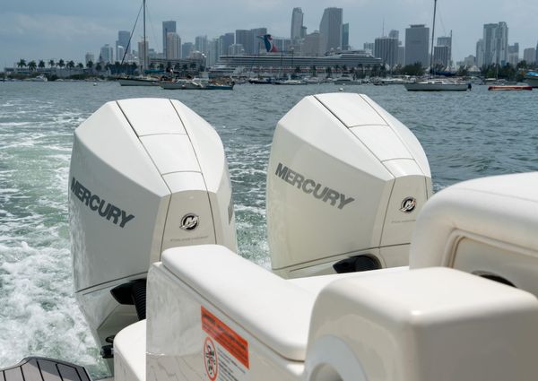 Sea-ray SDX-290-OUTBOARD image