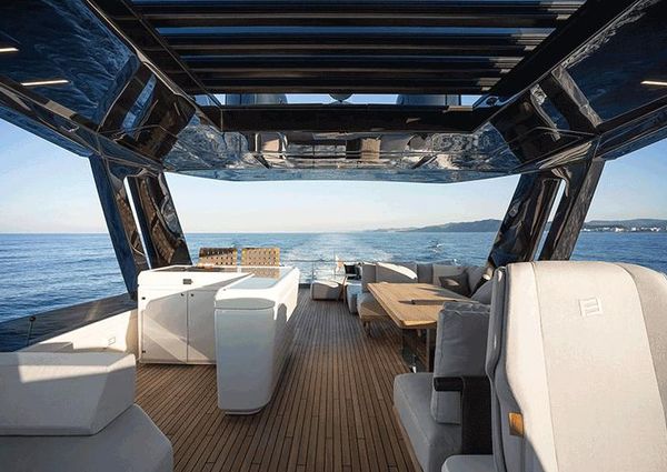 Ferretti Yachts 780 image