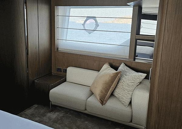 Ferretti Yachts 780 image