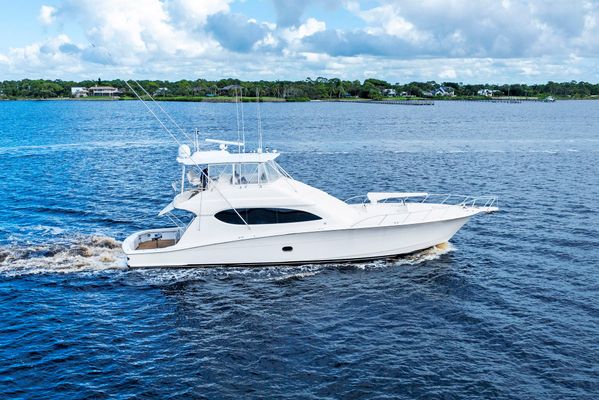 Hatteras 68 Convertible - main image