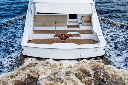 Hatteras 68 Convertible image