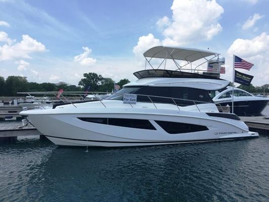 Regal 42 Fly - main image