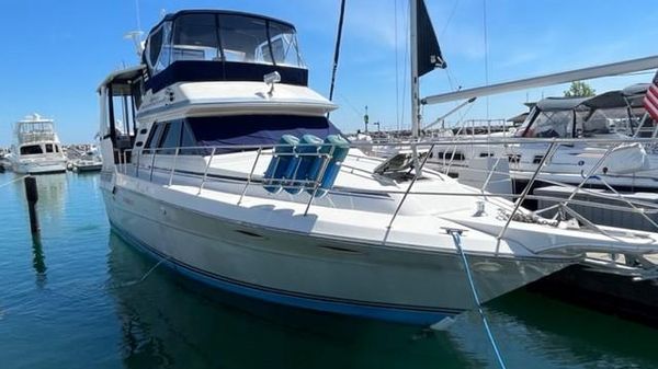 Sea Ray 410 Aft Cabin