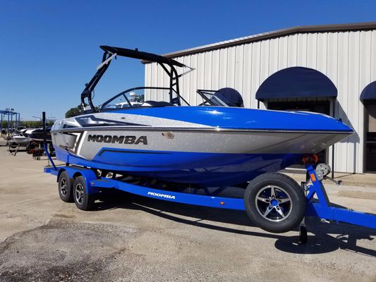 Moomba Craz - main image