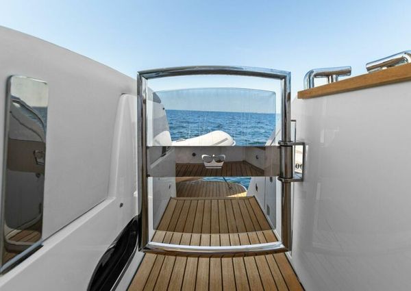 Princess 60 Flybridge image