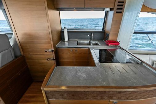 Princess Yachts 60 Flybridge image