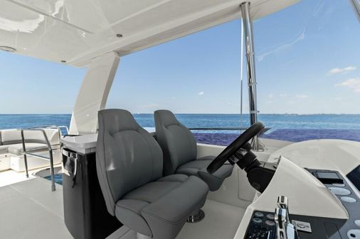 Princess Yachts 60 Flybridge image