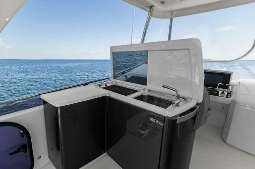 Princess Yachts 60 Flybridge image