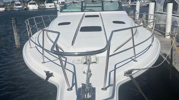 Sea Ray 440 Sundancer 