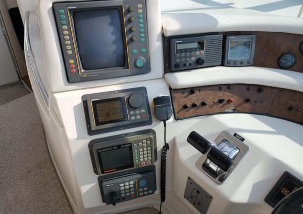 Sea Ray 440 Sundancer image