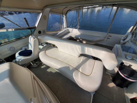 Sea Ray 440 Sundancer image