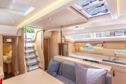 Jeanneau YACHTS-54 image