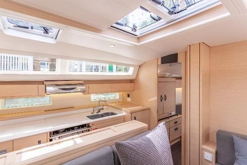 Jeanneau YACHTS-54 image