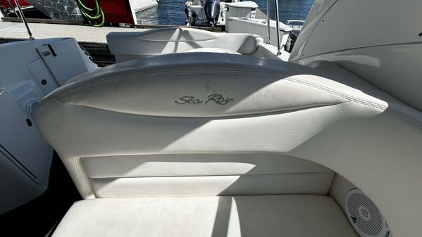 Sea Ray 280 Sundancer image