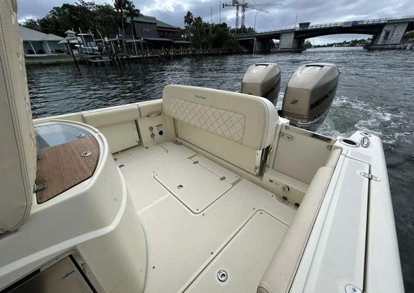 Chris-Craft Catalina 30 image