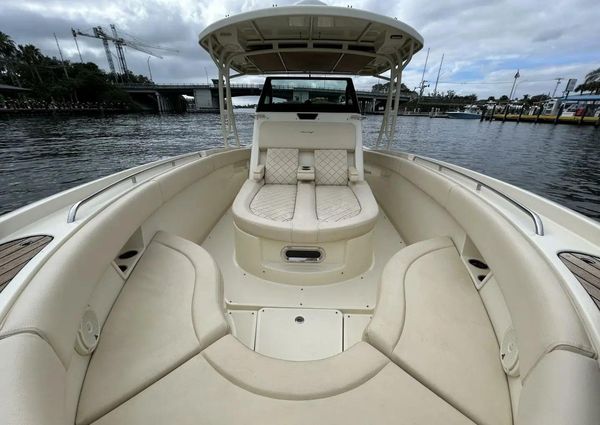 Chris-Craft Catalina 30 image