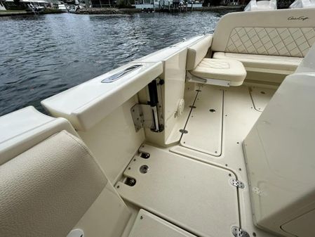 Chris-Craft Catalina 30 image