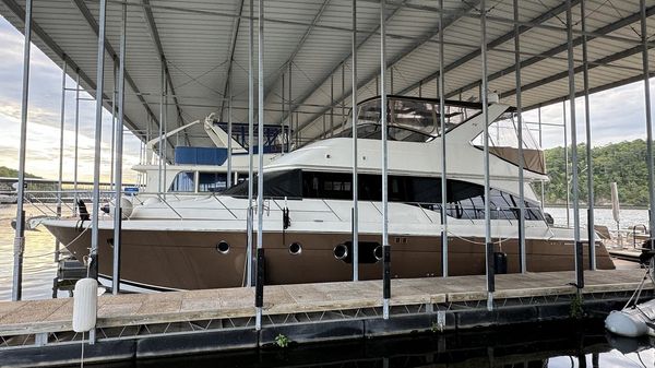 Carver 54 Voyager 