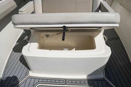 Boston Whaler 250 Outrage image