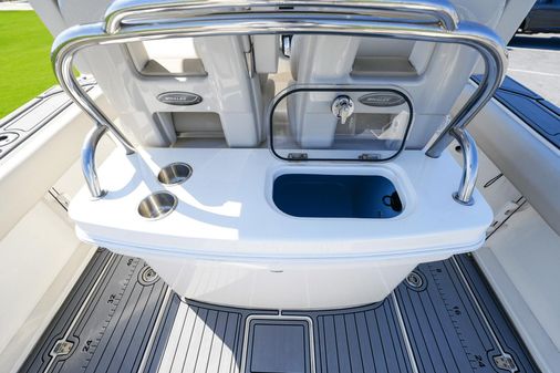 Boston Whaler 250 Outrage image