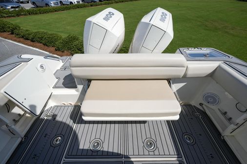 Boston Whaler 250 Outrage image