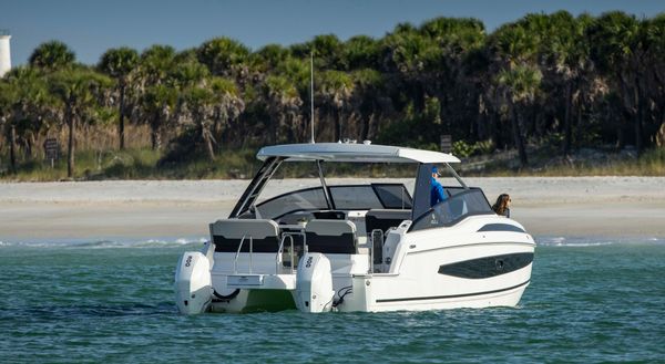 Aquila 32 Sport image