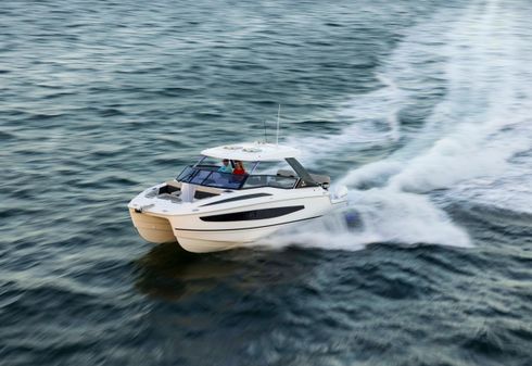 Aquila 32 Sport image