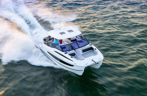 Aquila 32 Sport image