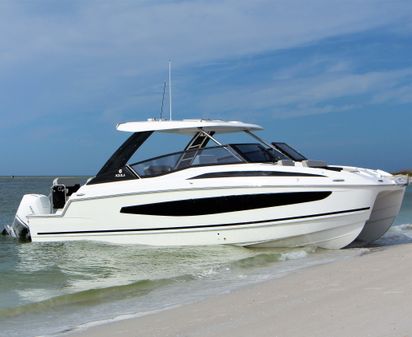 Aquila 32 Sport image