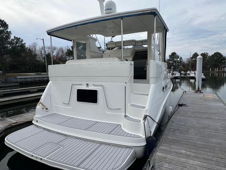 Sea Ray 380 Aft Cabin image