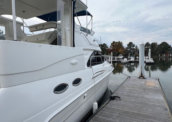 Sea Ray 380 Aft Cabin image