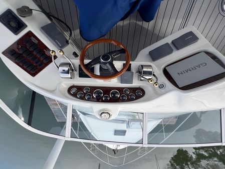 Sea Ray 380 Aft Cabin image