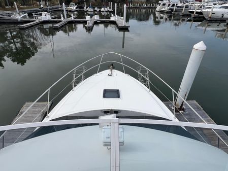 Sea Ray 380 Aft Cabin image