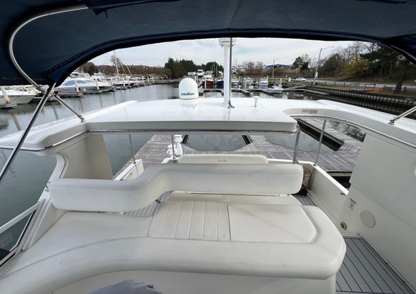 Sea Ray 380 Aft Cabin image