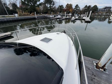 Sea Ray 380 Aft Cabin image