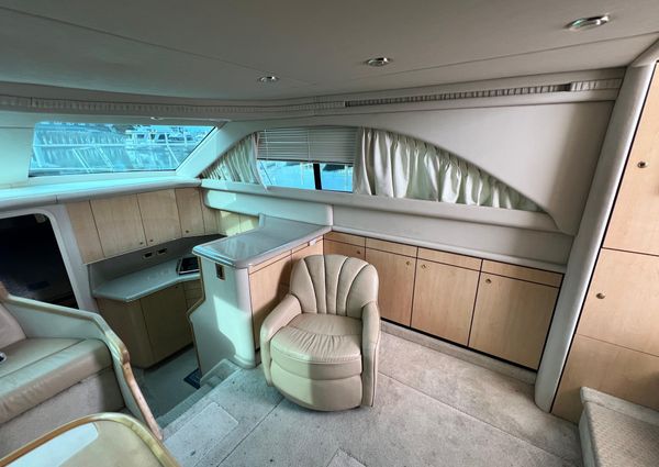 Sea Ray 380 Aft Cabin image