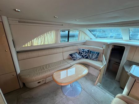 Sea Ray 380 Aft Cabin image