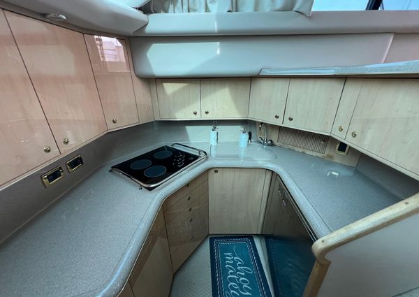 Sea Ray 380 Aft Cabin image