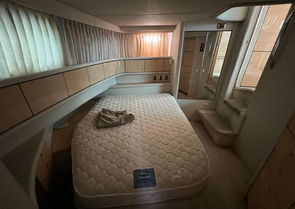 Sea Ray 380 Aft Cabin image