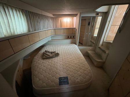 Sea Ray 380 Aft Cabin image