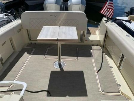 Chris-Craft Calypso 30 image