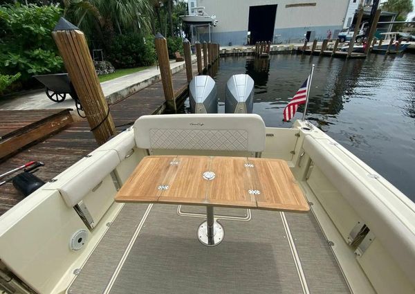 Chris-Craft Calypso 30 image