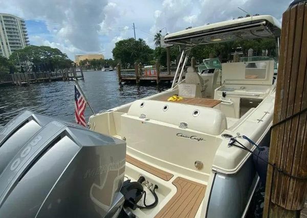 Chris-Craft Calypso 30 image